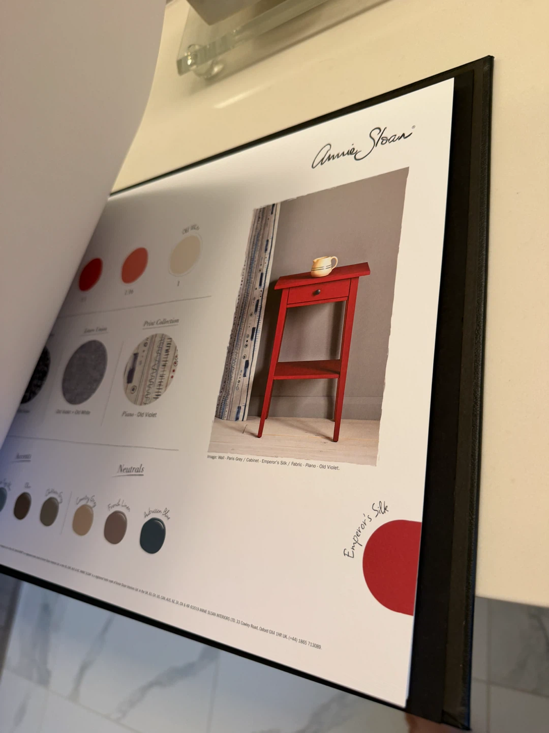 RARE ANNIE SLOAN DEALER / STOCKIST COLOUR BOOK BINDER - photo 2