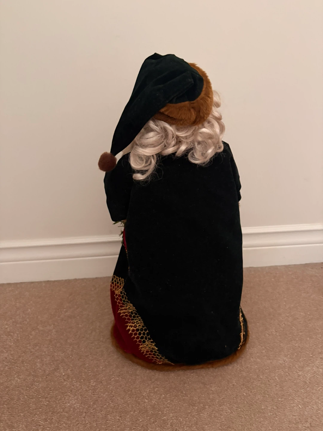 Decorative Santa Claus Figurine - photo 2