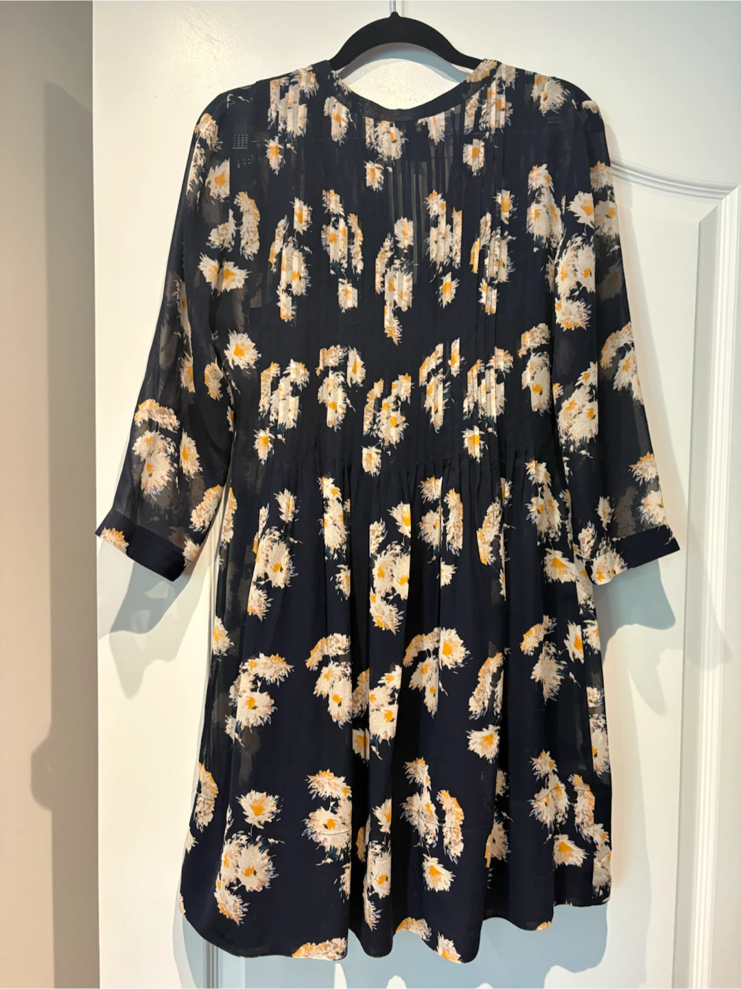 Club Monaco Silk Dress - Size 2 - photo 5