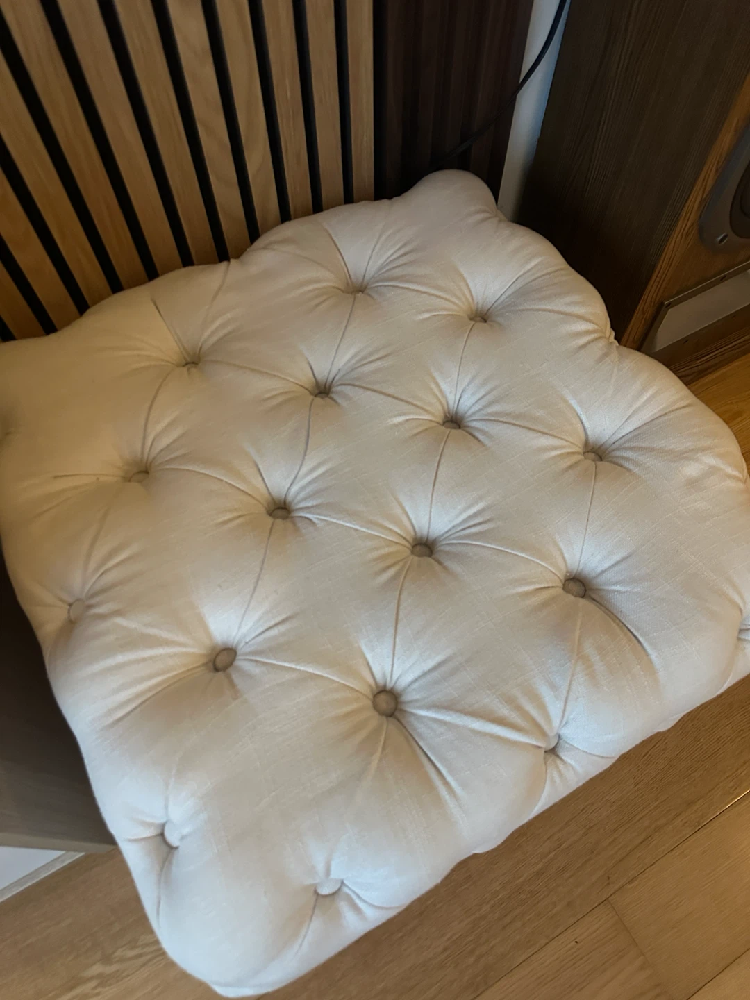 URBAN BARN CREME LINEN CUBE TUFTED OTTOMAN BENCH SEAT - photo 5