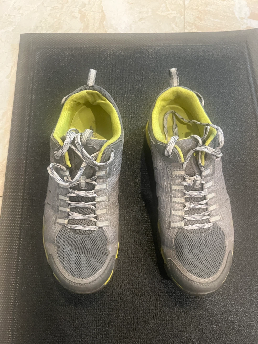 Columbia Grey & Yellow Hiking Shoes