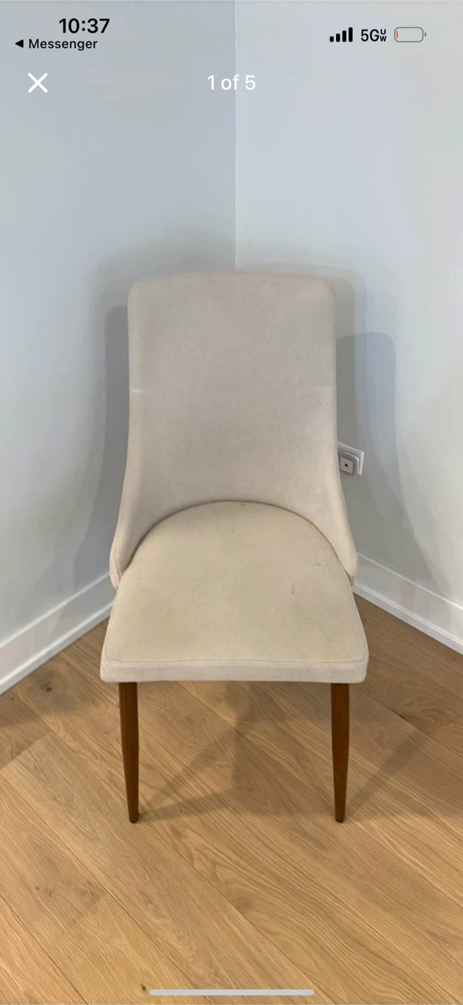 4 chair used. As seen in pictures