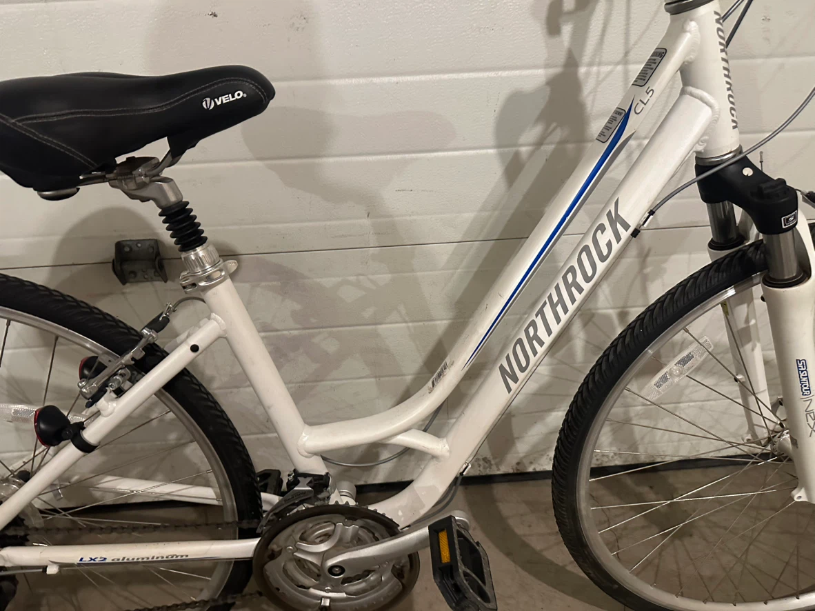 Northrock  Hybrid Bike - photo 2
