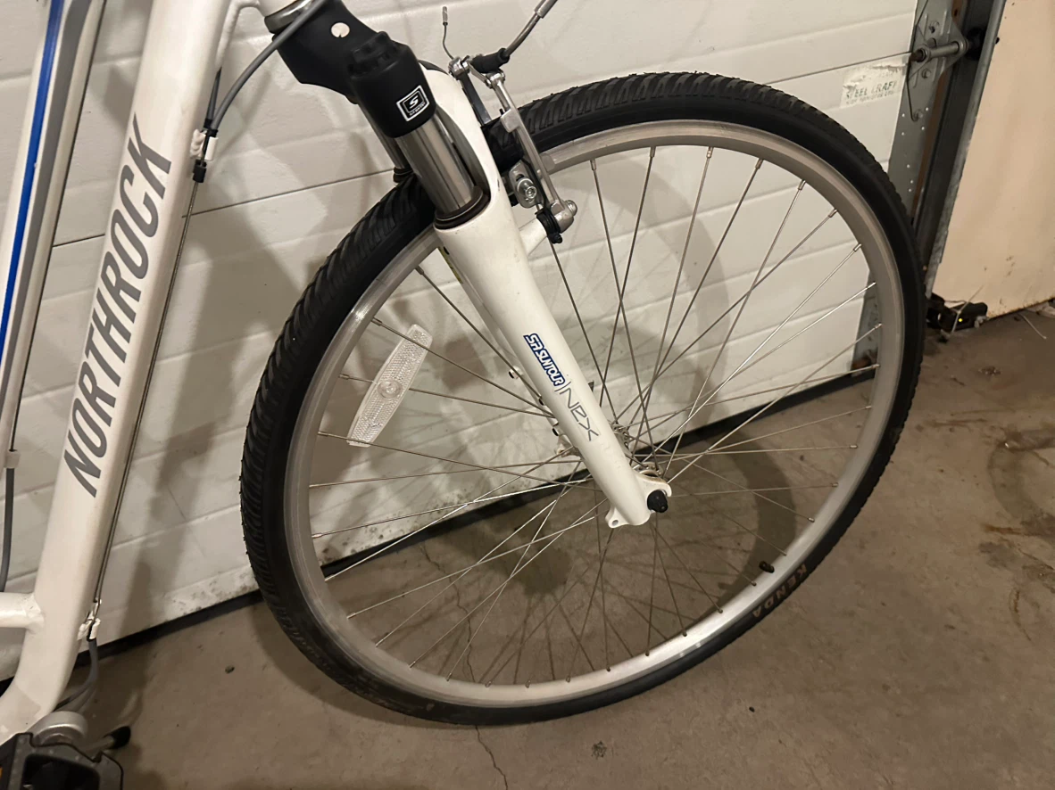 Northrock  Hybrid Bike - photo 4