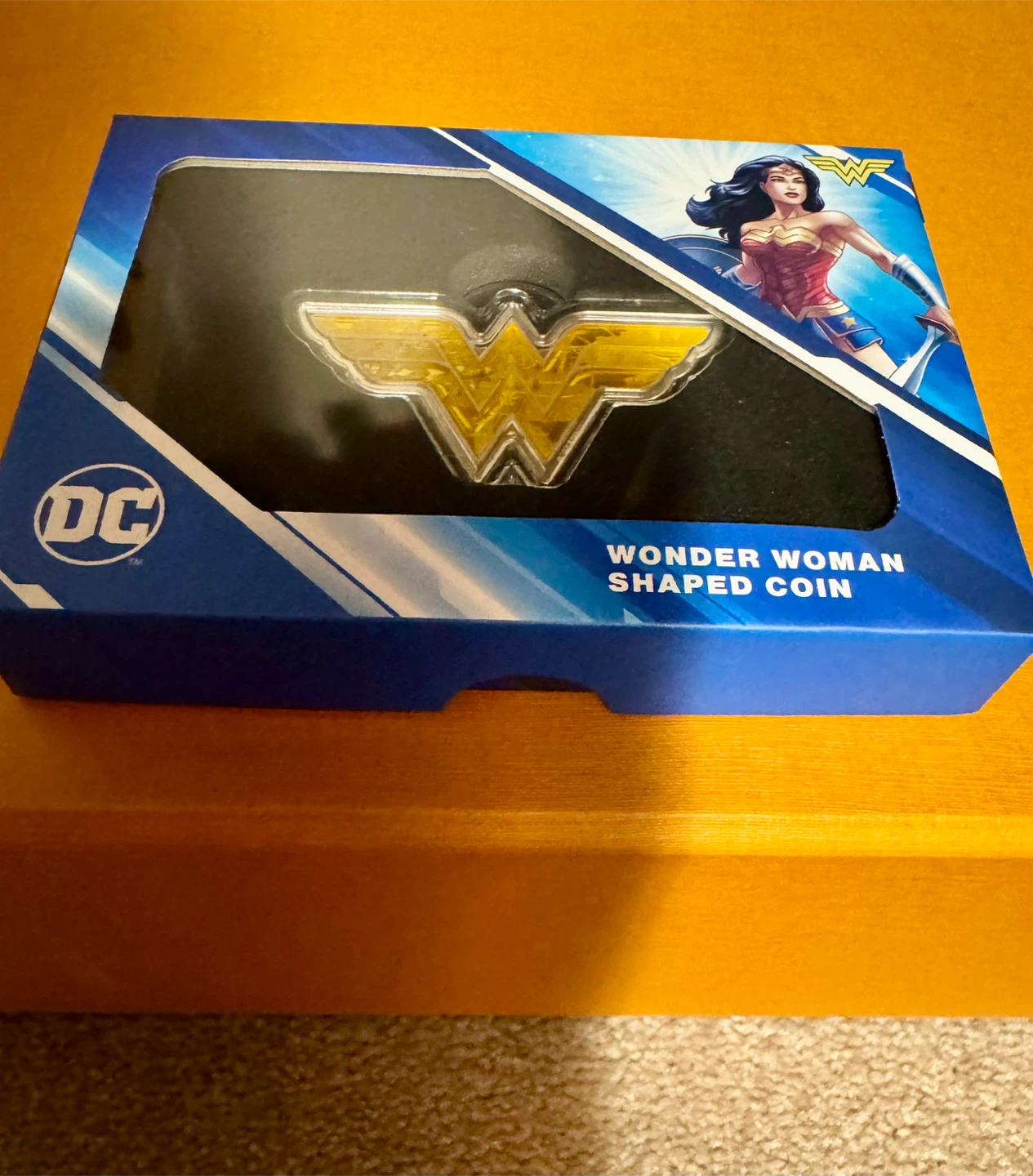1oz Wonder Woman Shaped Coin