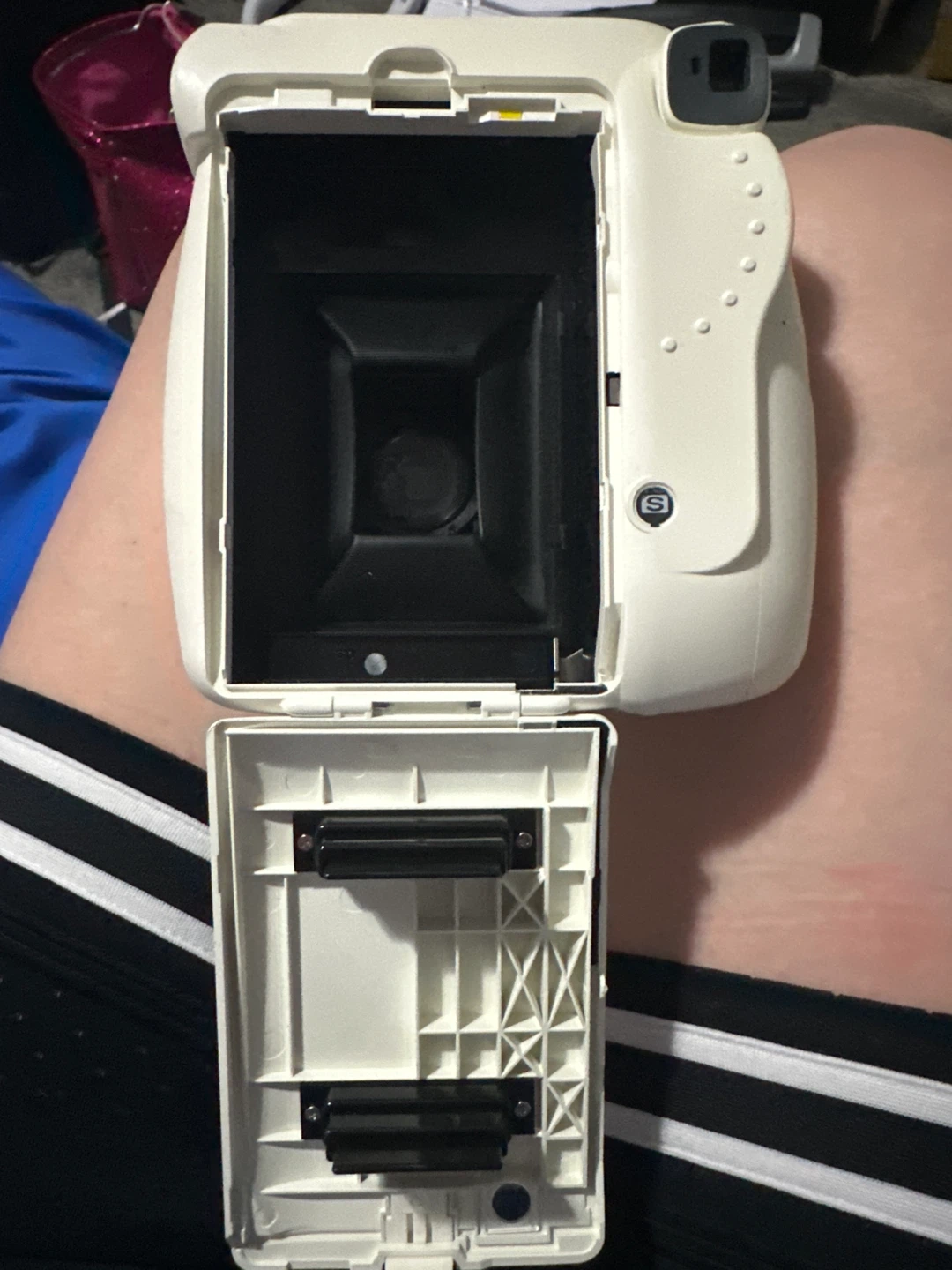 Fujifilm Instax Mini 8 Instant Camera - photo 4