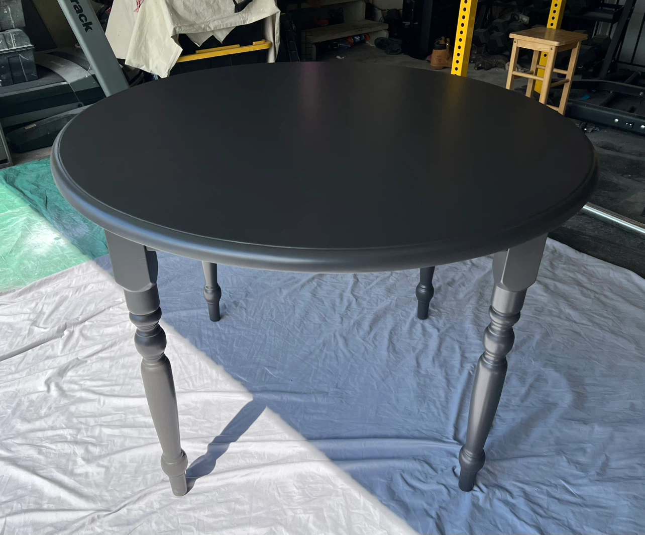 Round Dining Table