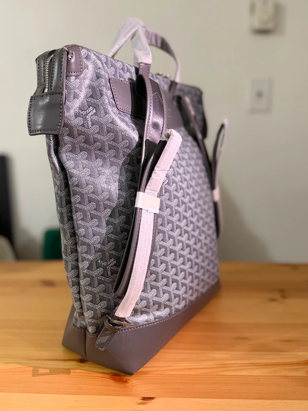 grey backpack - photo 4