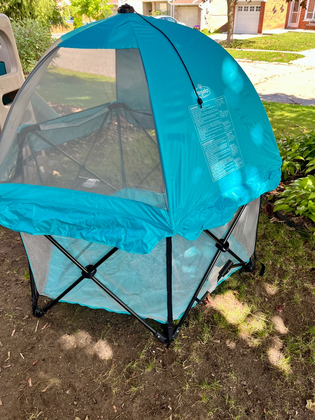 Regalo Portable Playard with Sunshade - photo 2