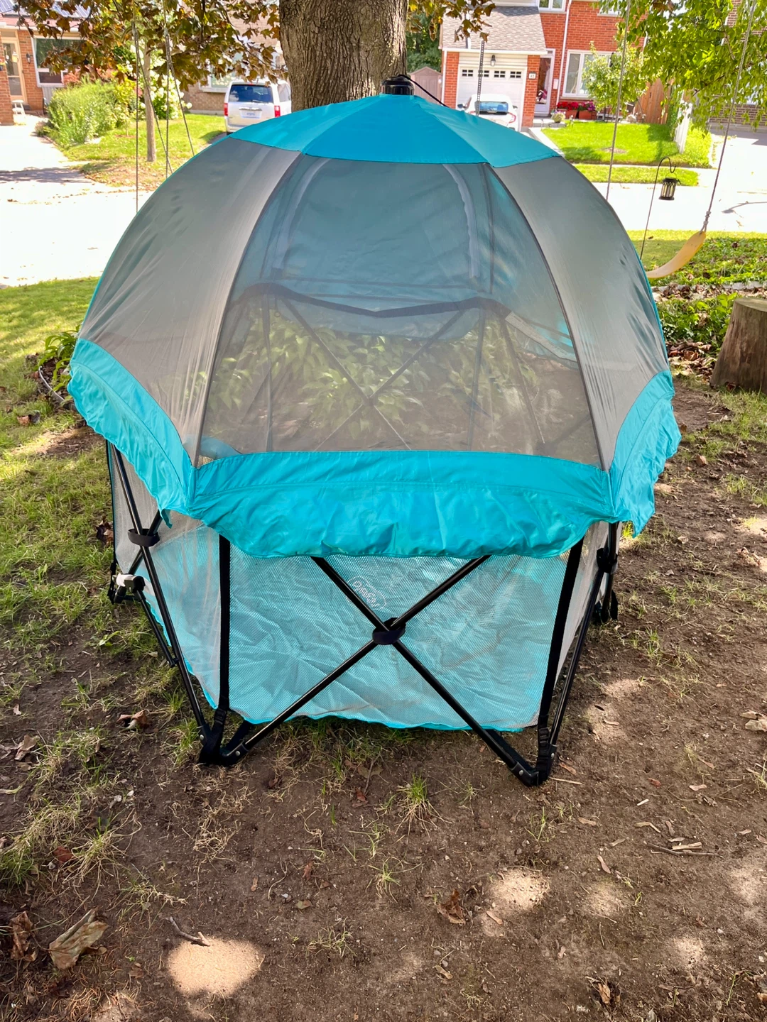 Regalo Portable Playard with Sunshade - photo 4