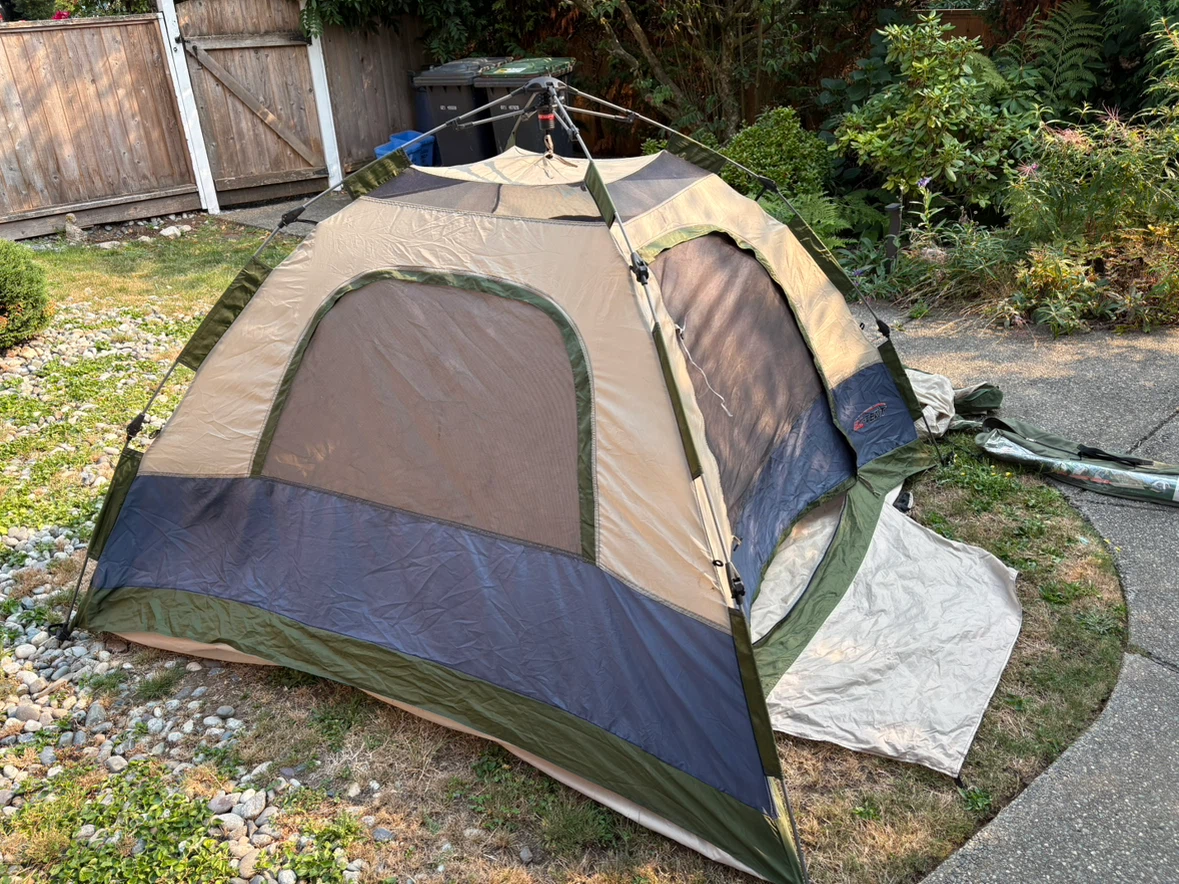 Campsite 3-Person Tent