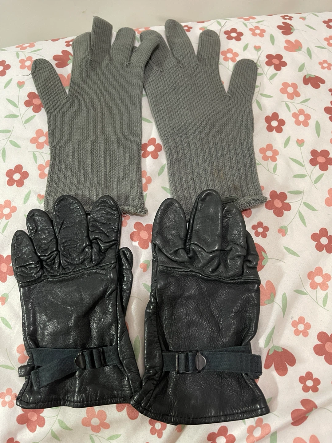 2 Pairs of Gloves: Knit and Leather