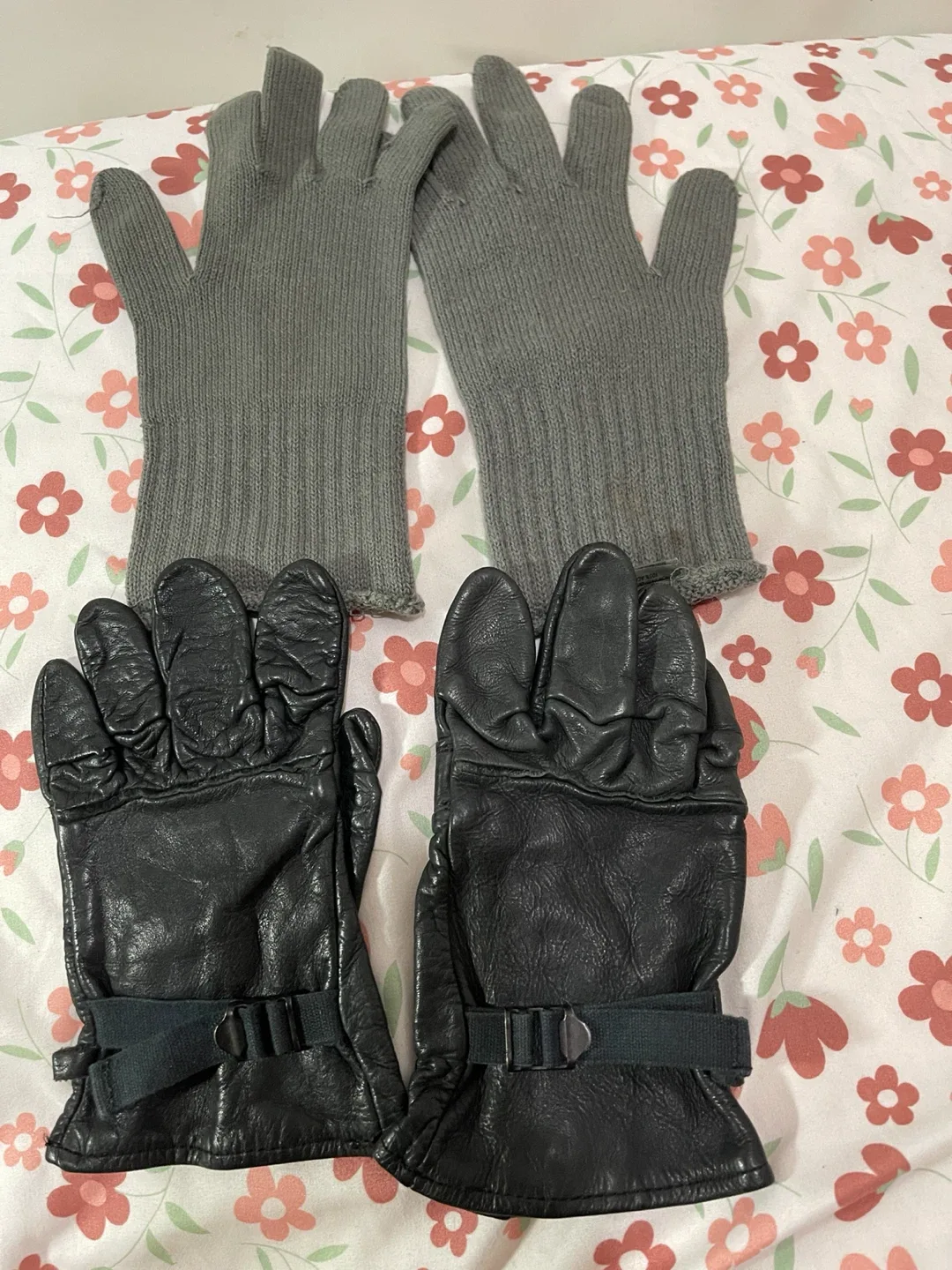 2 Pairs of Gloves: Knit and Leather
