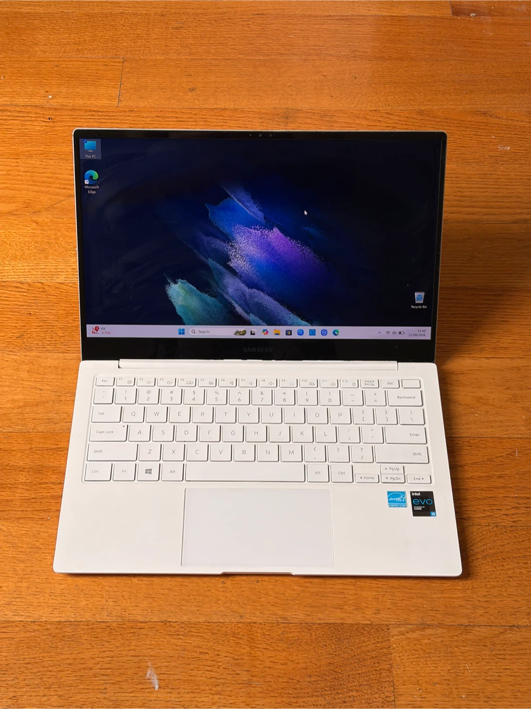 Samsung NP930XDB AMOLED Laptop — i5-11th / 8GB / 256GB
