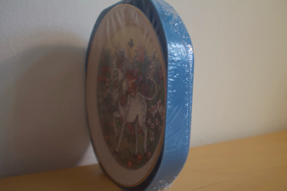 Cherished Memories Unicorn Plate (sealed) - photo 3