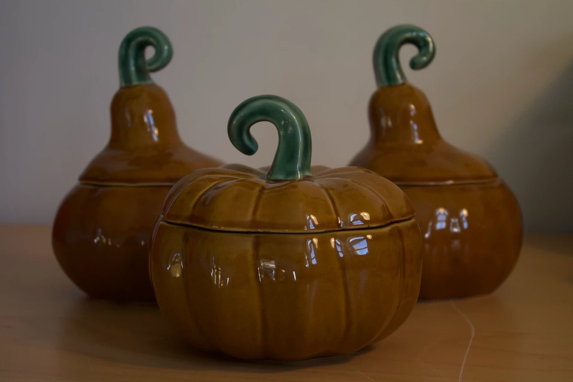Williams Sonoma Gourd Bowls with Lids