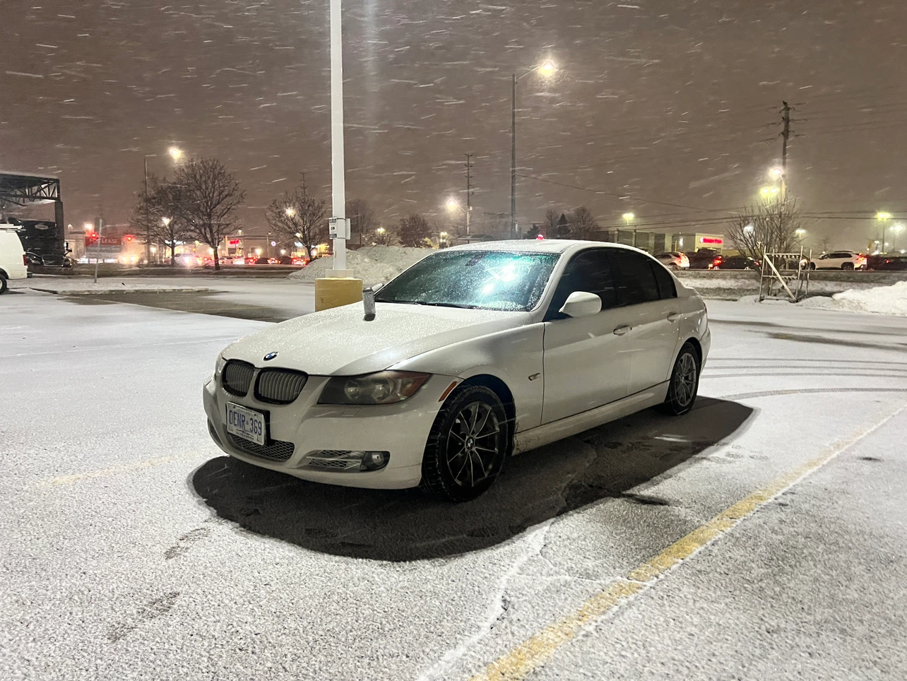 White BMW 328i Sedan RWD - photo 5
