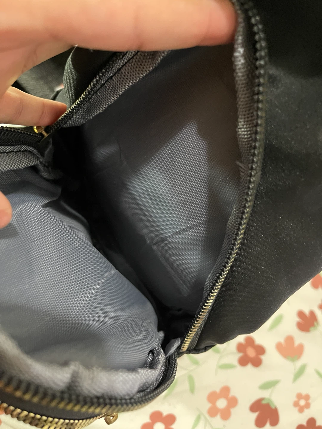 Black Quilted Sling Bag - photo 2