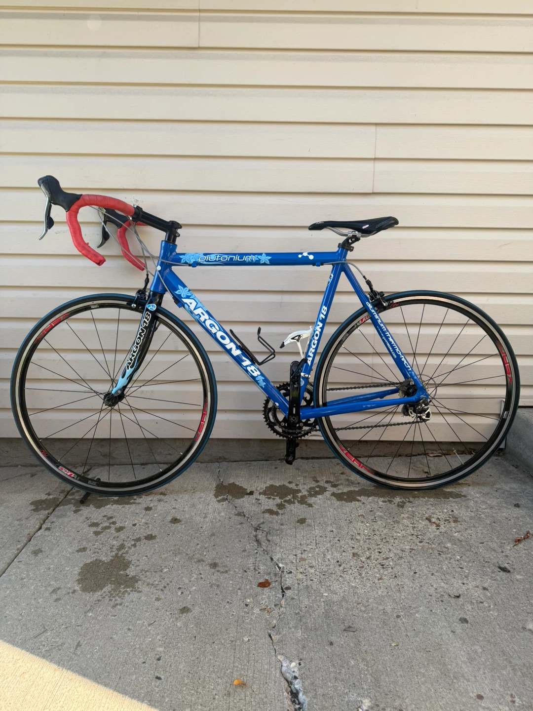 ARGON 18 PLUTONIUM XS PERFORMANCE ROAD BIKE – CARBON FORK