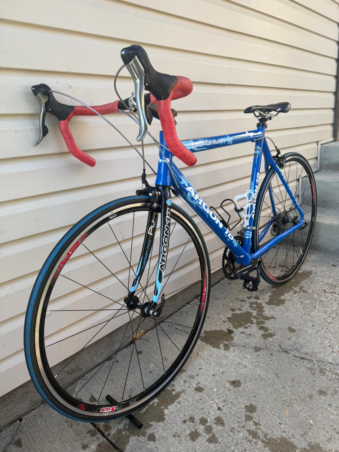ARGON 18 PLUTONIUM XS PERFORMANCE ROAD BIKE – CARBON FORK - photo 2