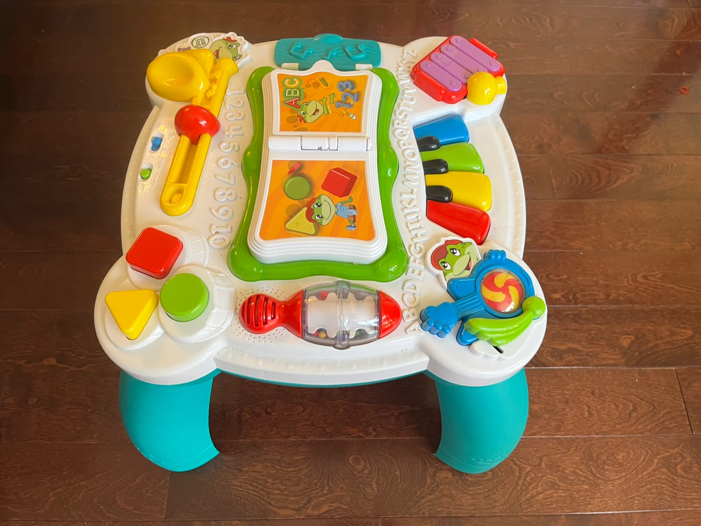 LeapFrog Learn & Groove Activity Table