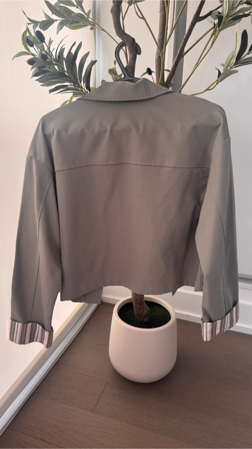 SHEIN Olive Green Cropped Jacket - photo 2