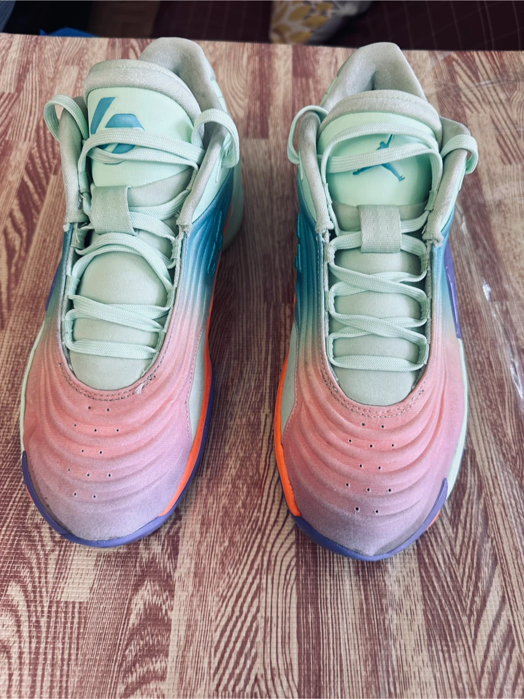 Jordan Luka 2  Basketball Shoes - Size 9.5