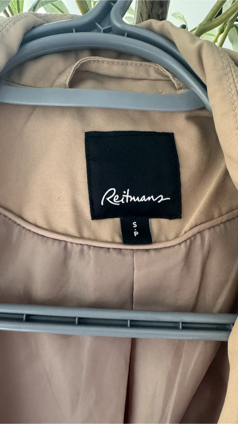 Reitmans Tan Trench Coat - photo 3