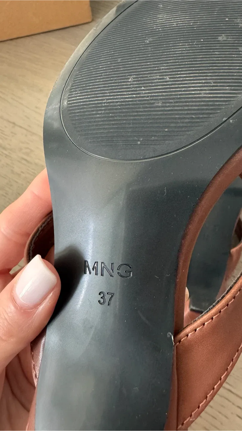 MNG Brown Thong Heeled Sandals - photo 4