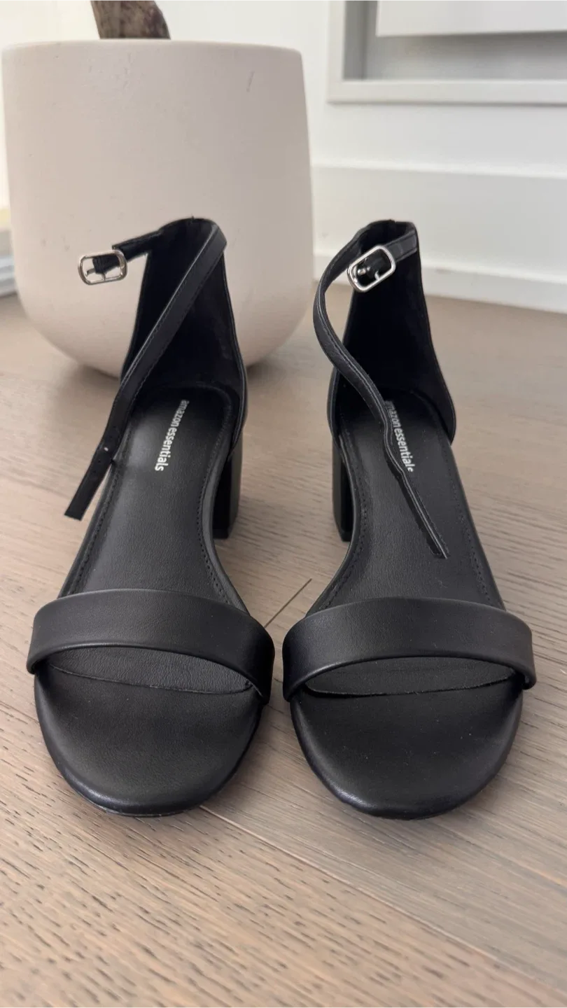 Amazon Essentials Women's Black  Heels  UK 4 - photo 5