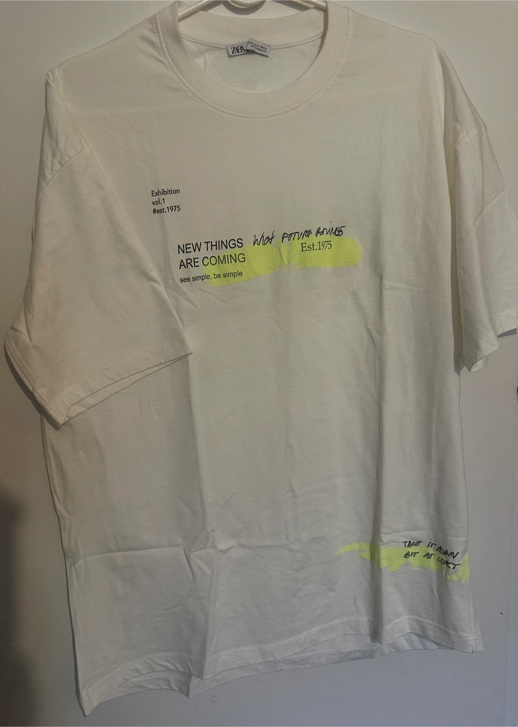 Zara White Graphic T-Shirt
