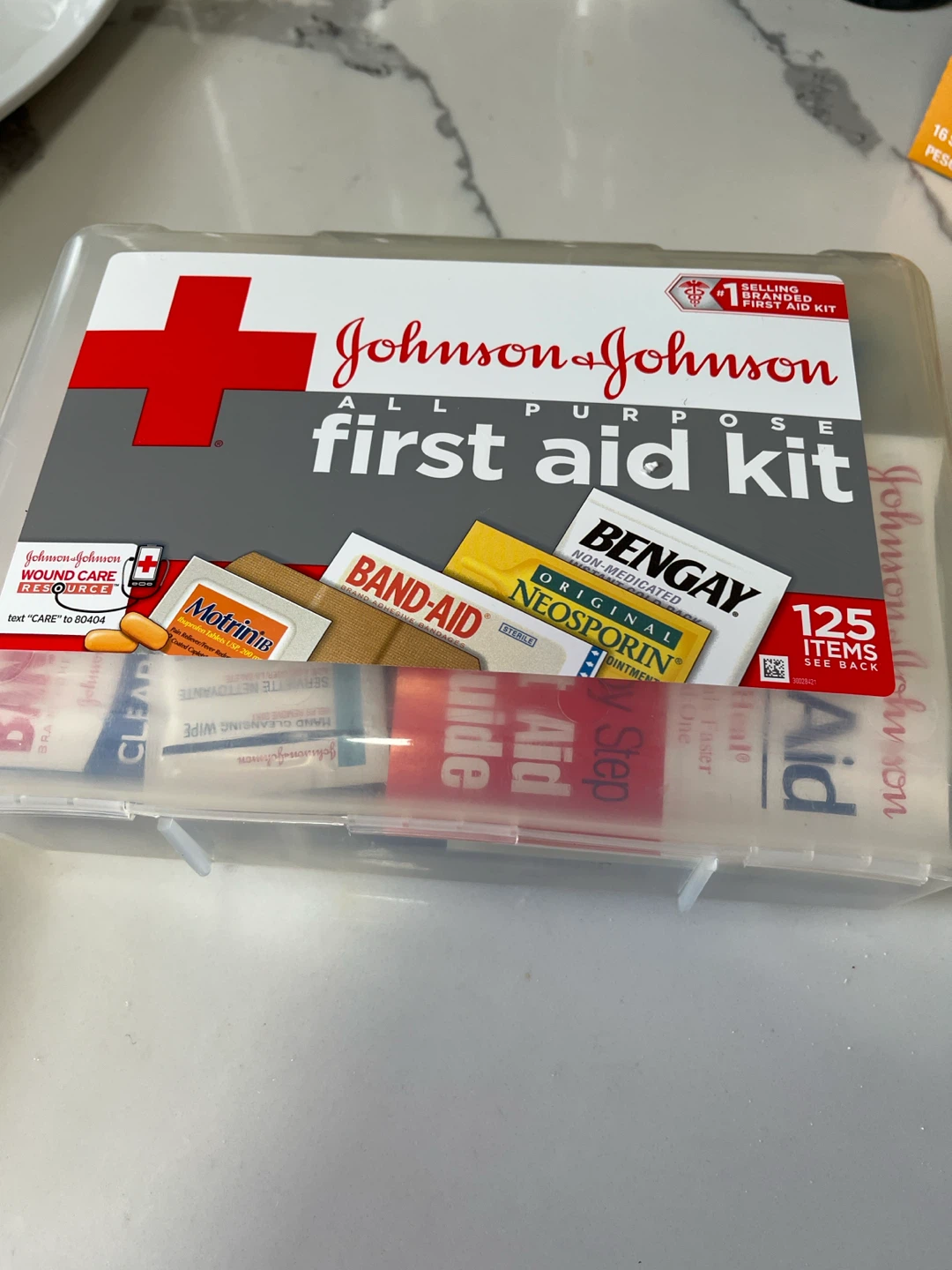 Johnson & Johnson All Purpose First Aid Kit - 125 Items
