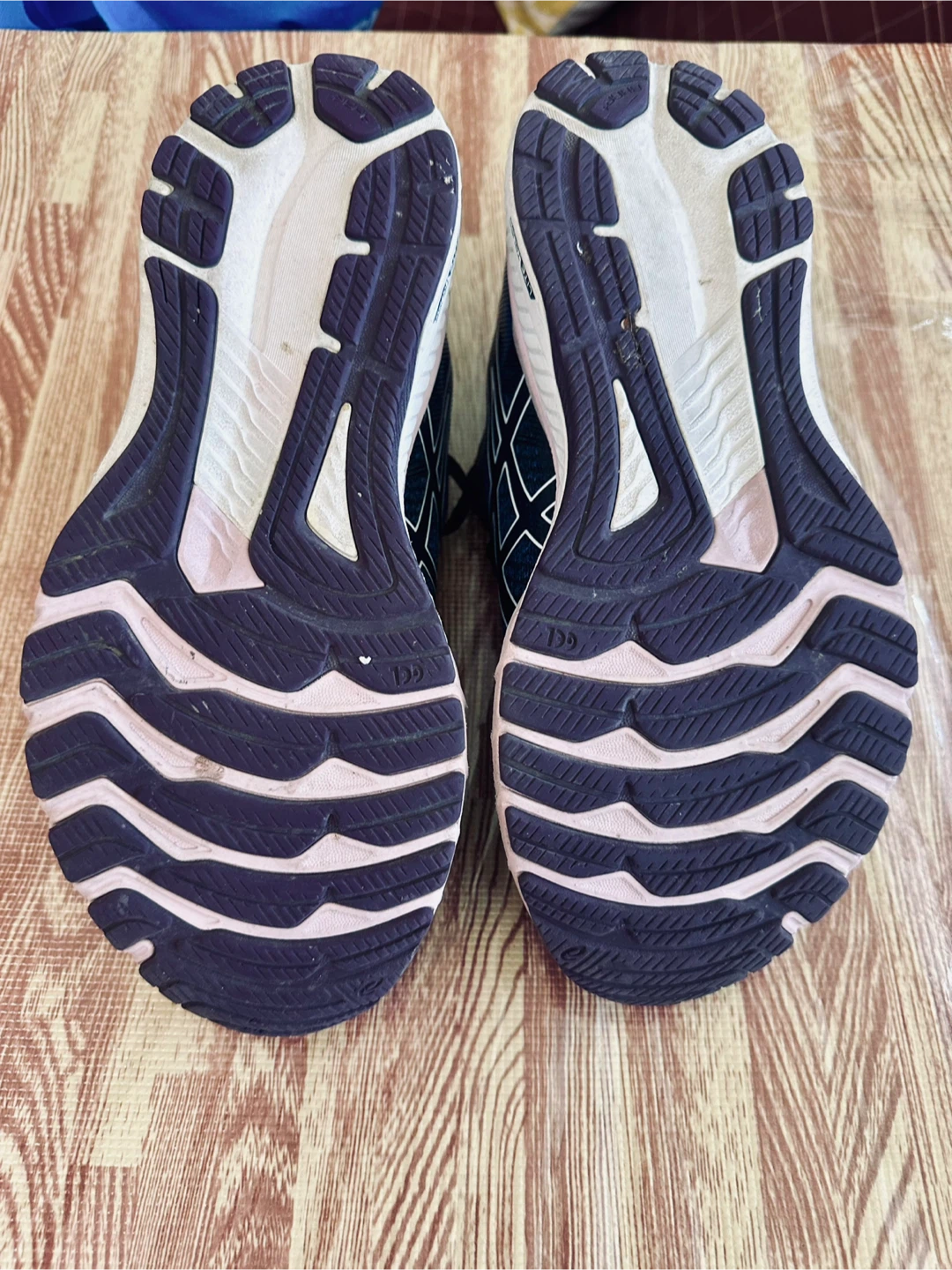 ASICS GT-2000 10 Women's Running Shoes - Size 9 - photo 4