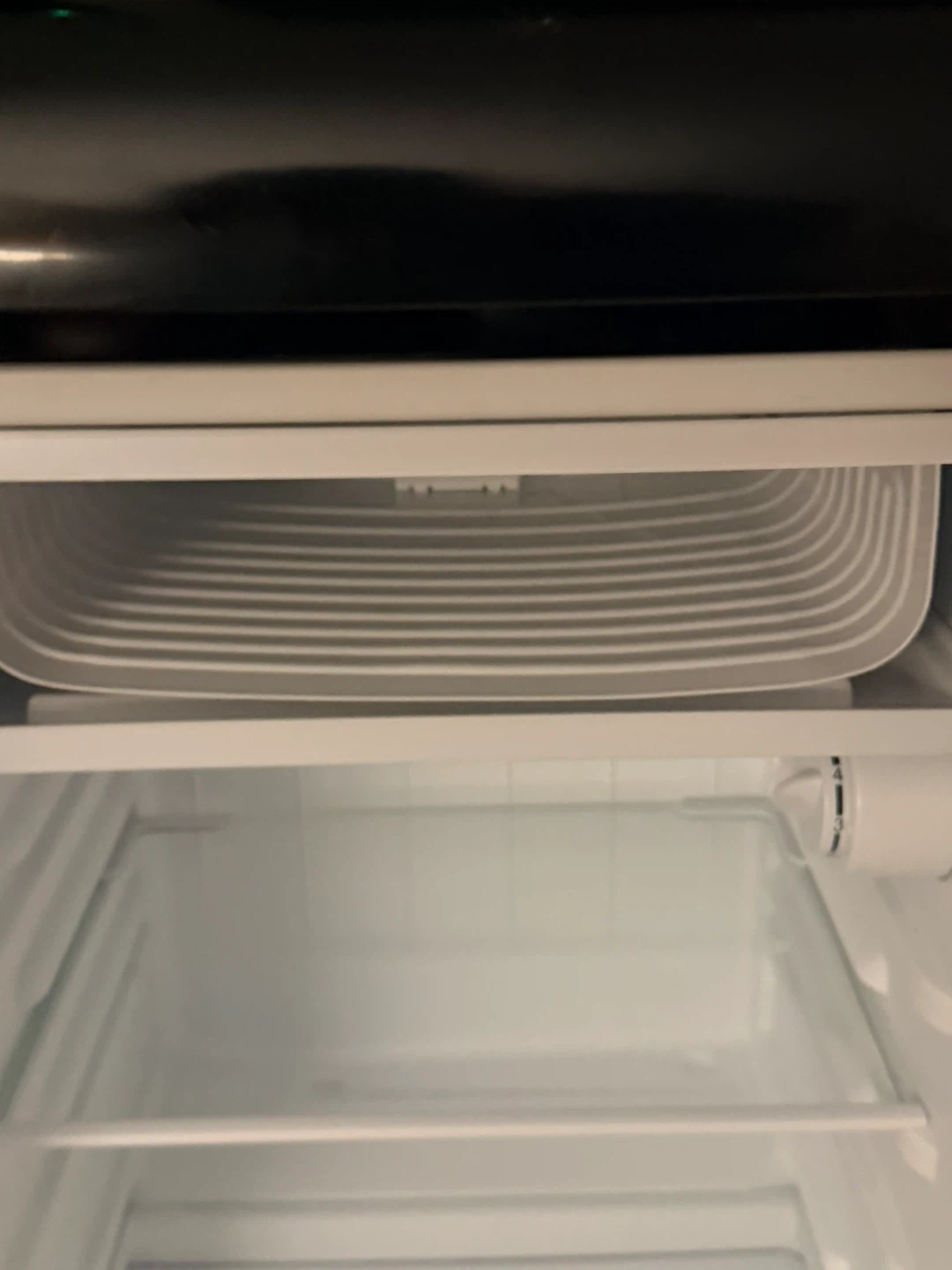 Galanz Retro Mini Fridge - Black - photo 4