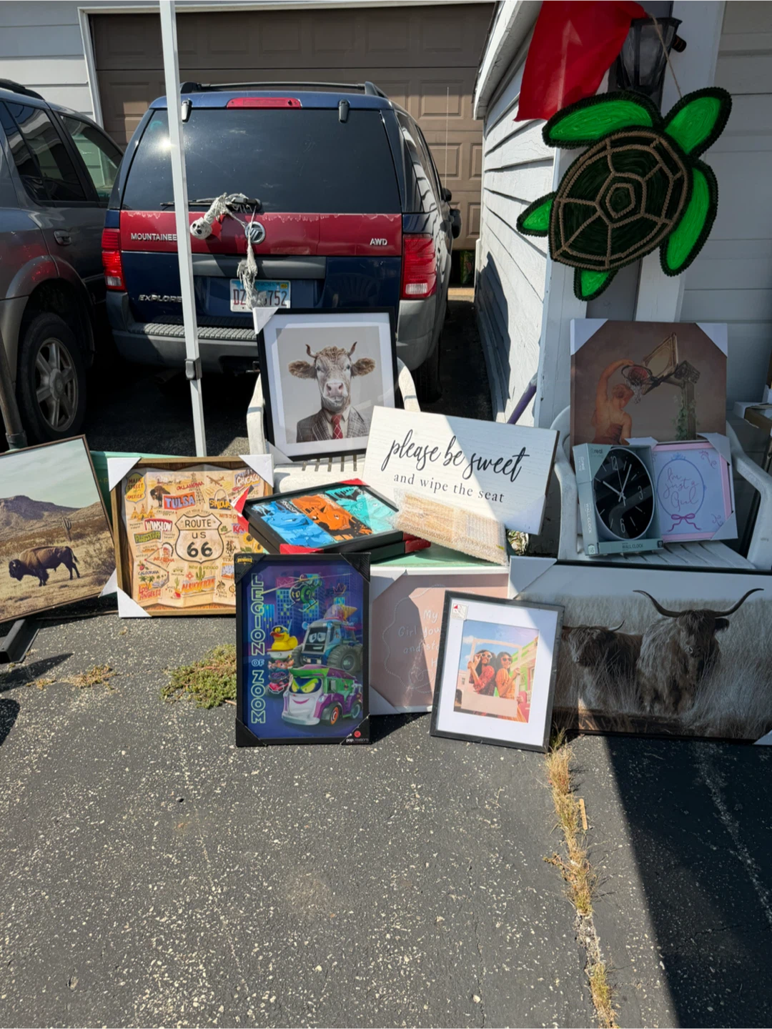 Assorted Wall Art & Home Decor Items Garage sale - photo 5