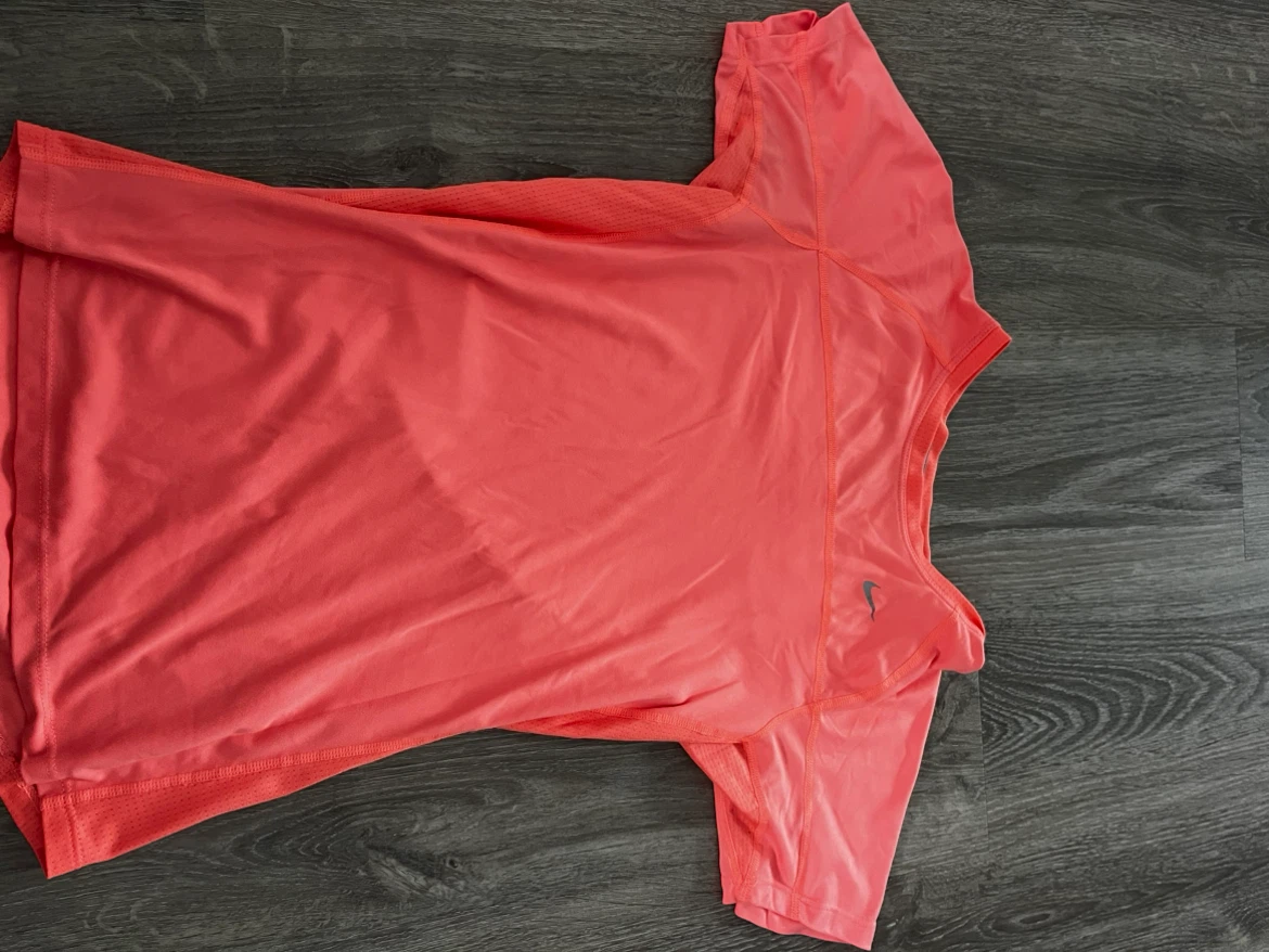 Nike Women's Running Shirt Coral