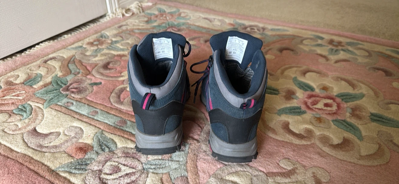 Mountain Warehouse Hiking Boots - Women's Size 8 - photo 4