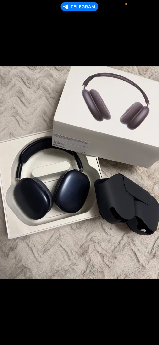 Apple AirPods Max Headphones