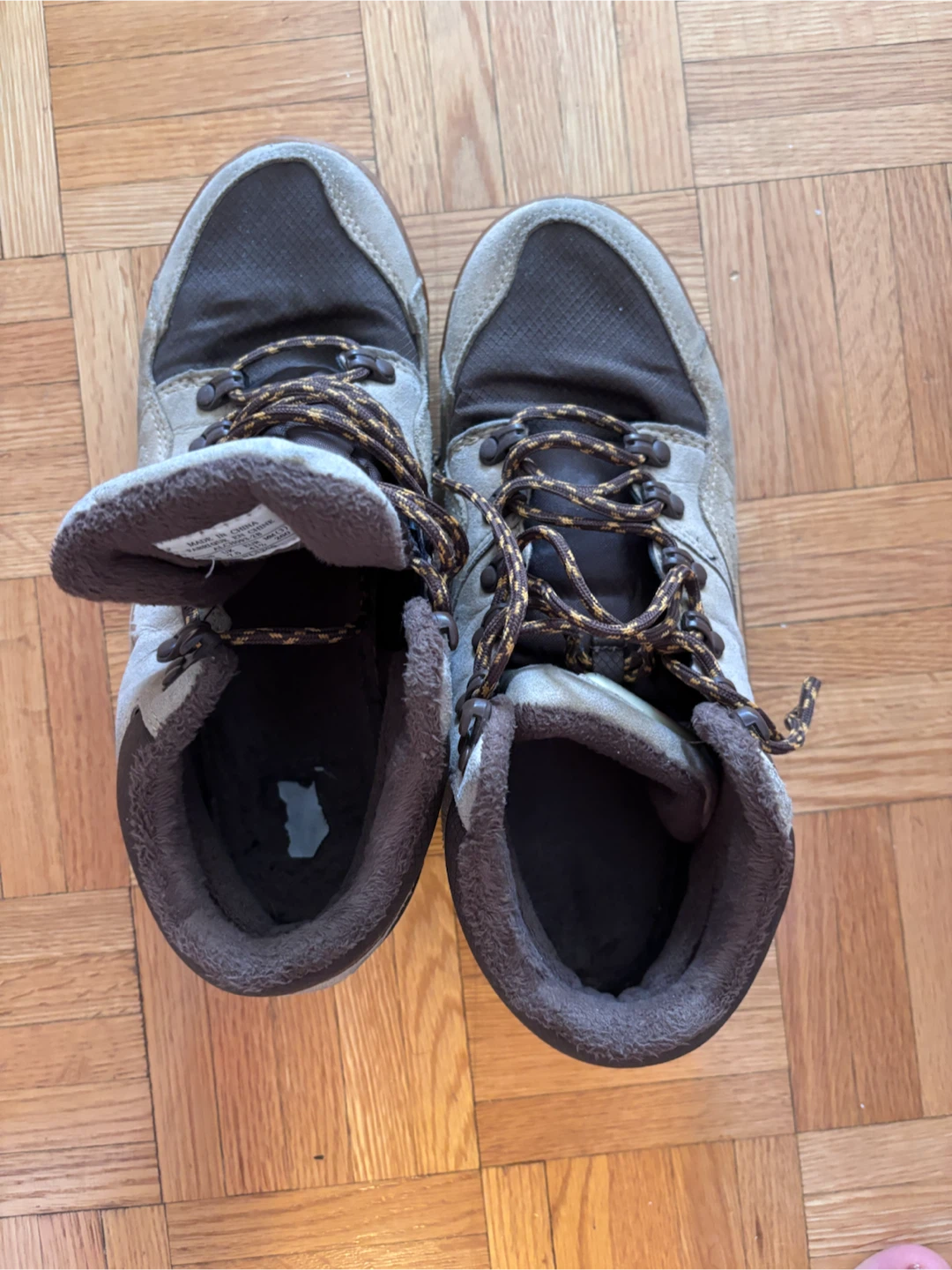 Stormgrip Hiking Boots Size 8.5