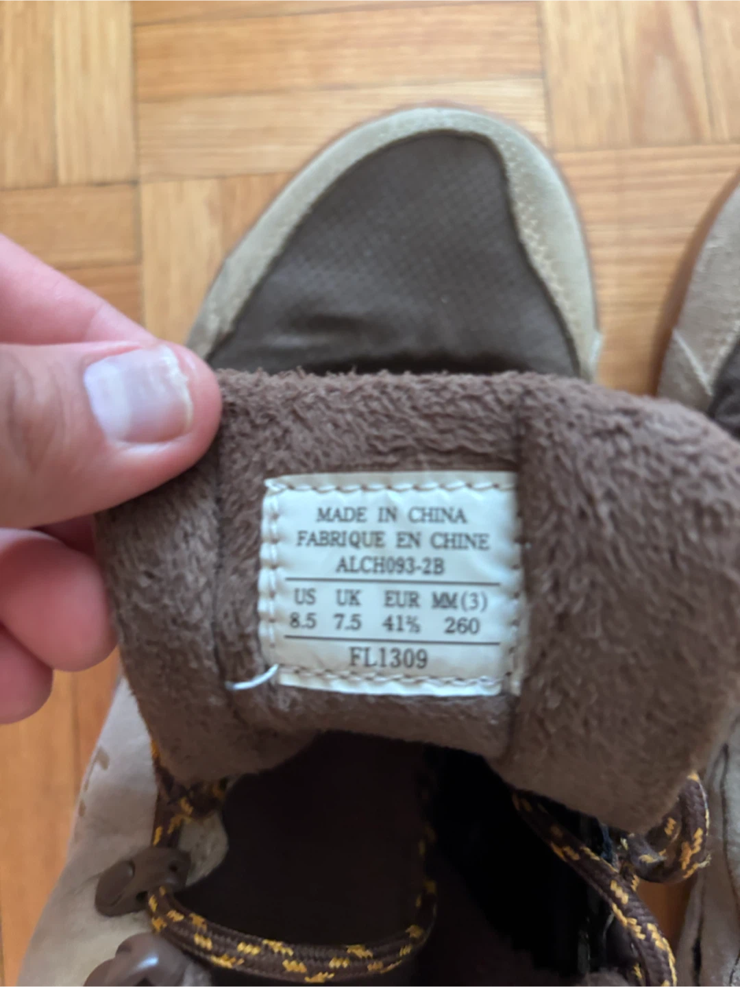 Stormgrip Hiking Boots Size 8.5 - photo 2