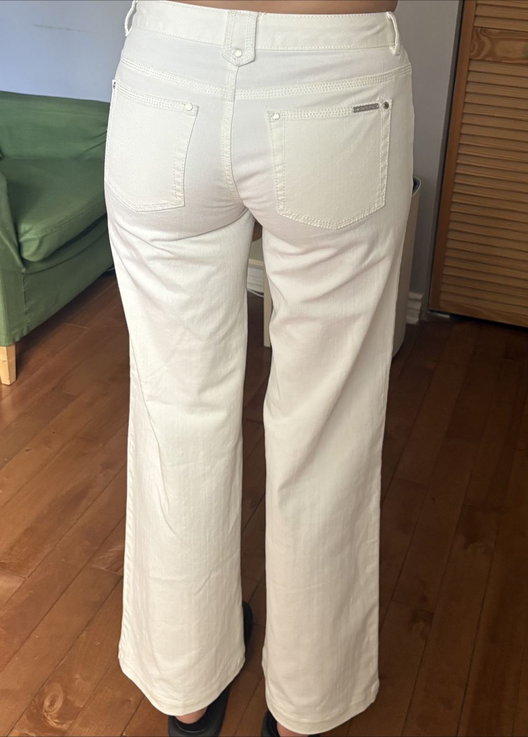 Michael Kors White Flare Jeans Size 4 - photo 2