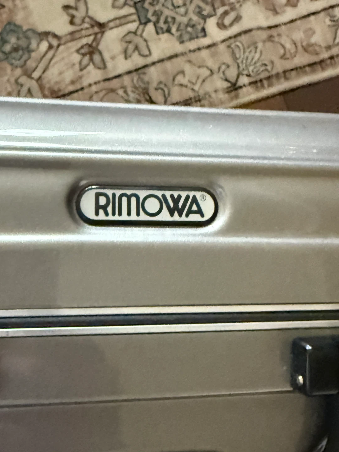 Rimowa Suitcase - Champagne Gold