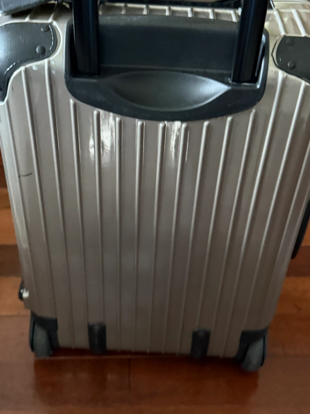 Rimowa Suitcase - Champagne Gold - photo 3