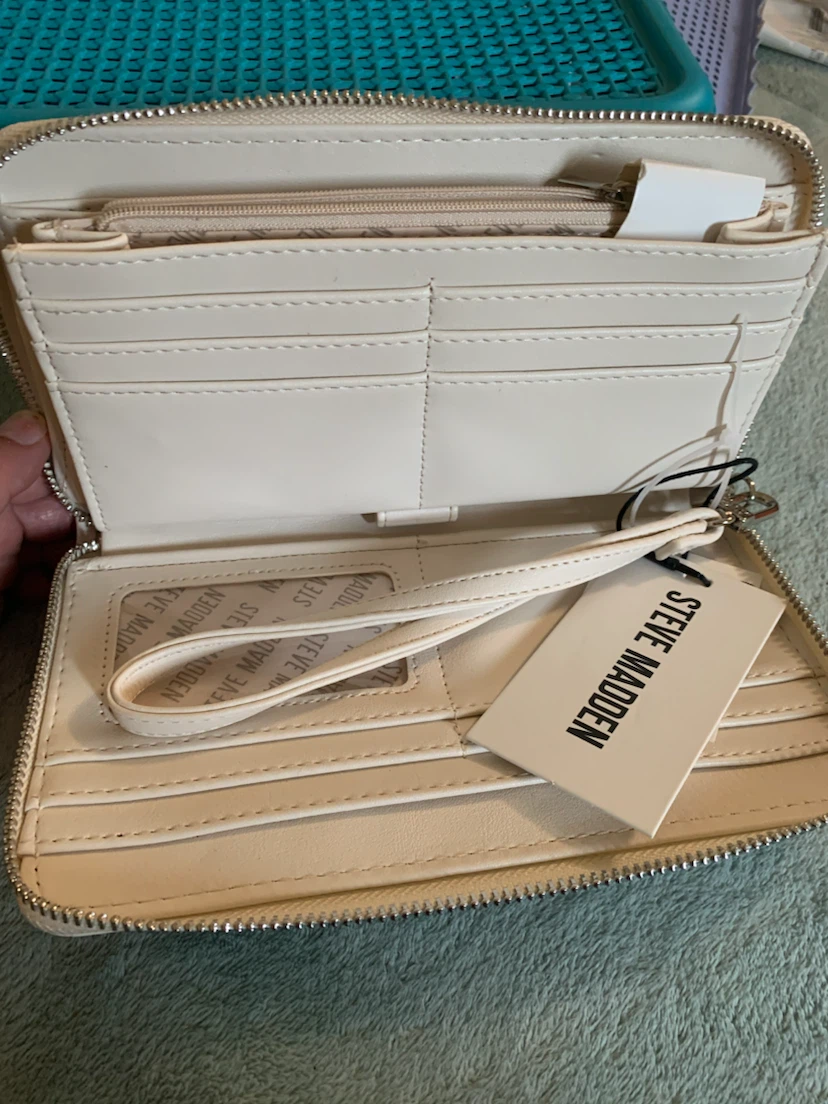 Steve Madden Women's Wallet - White Crocodile Embossed - photo 2