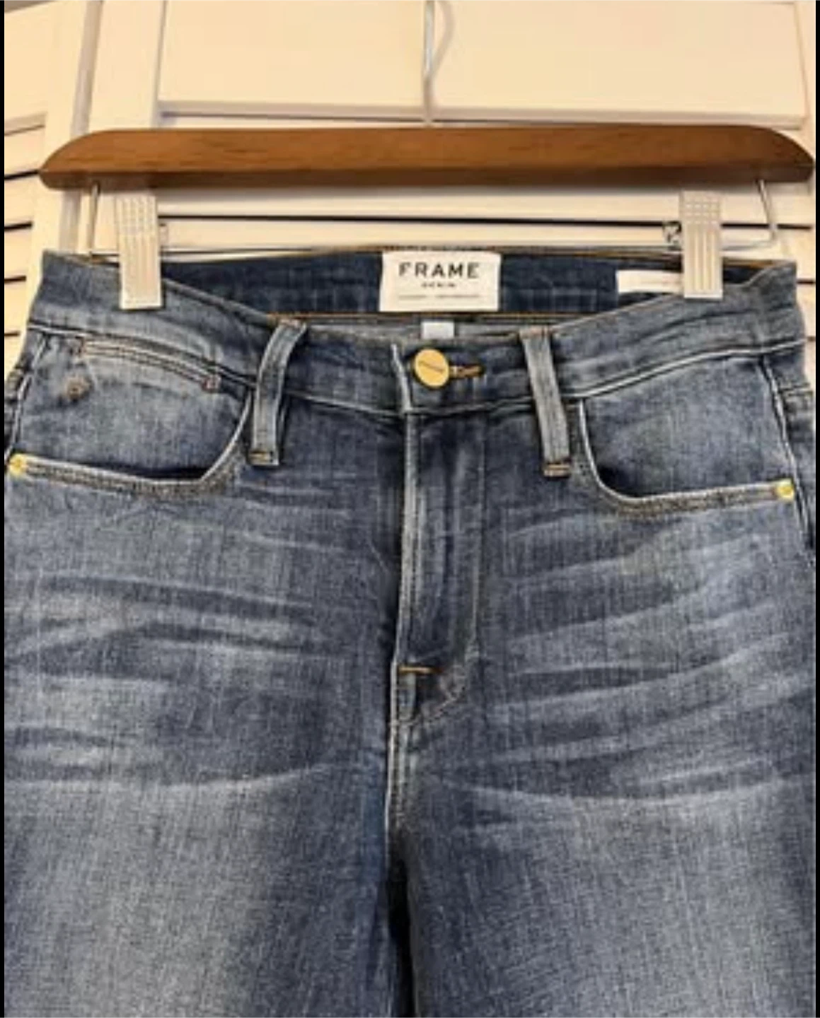 Brand new FRAME Denim skinny Jeans - Size 24