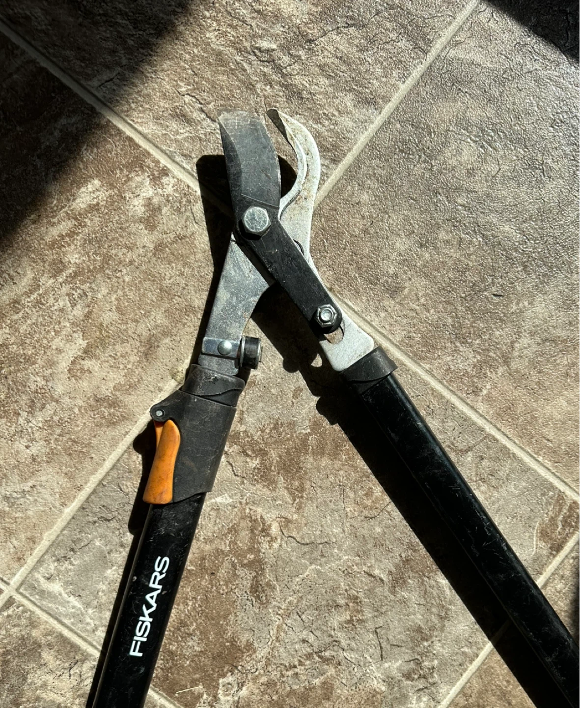 Extendable loppers