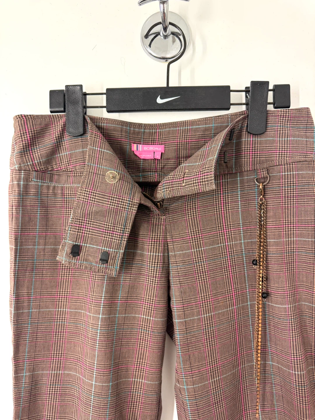 BCBG Plaid Cropped Pants with Chain Detail - photo 2