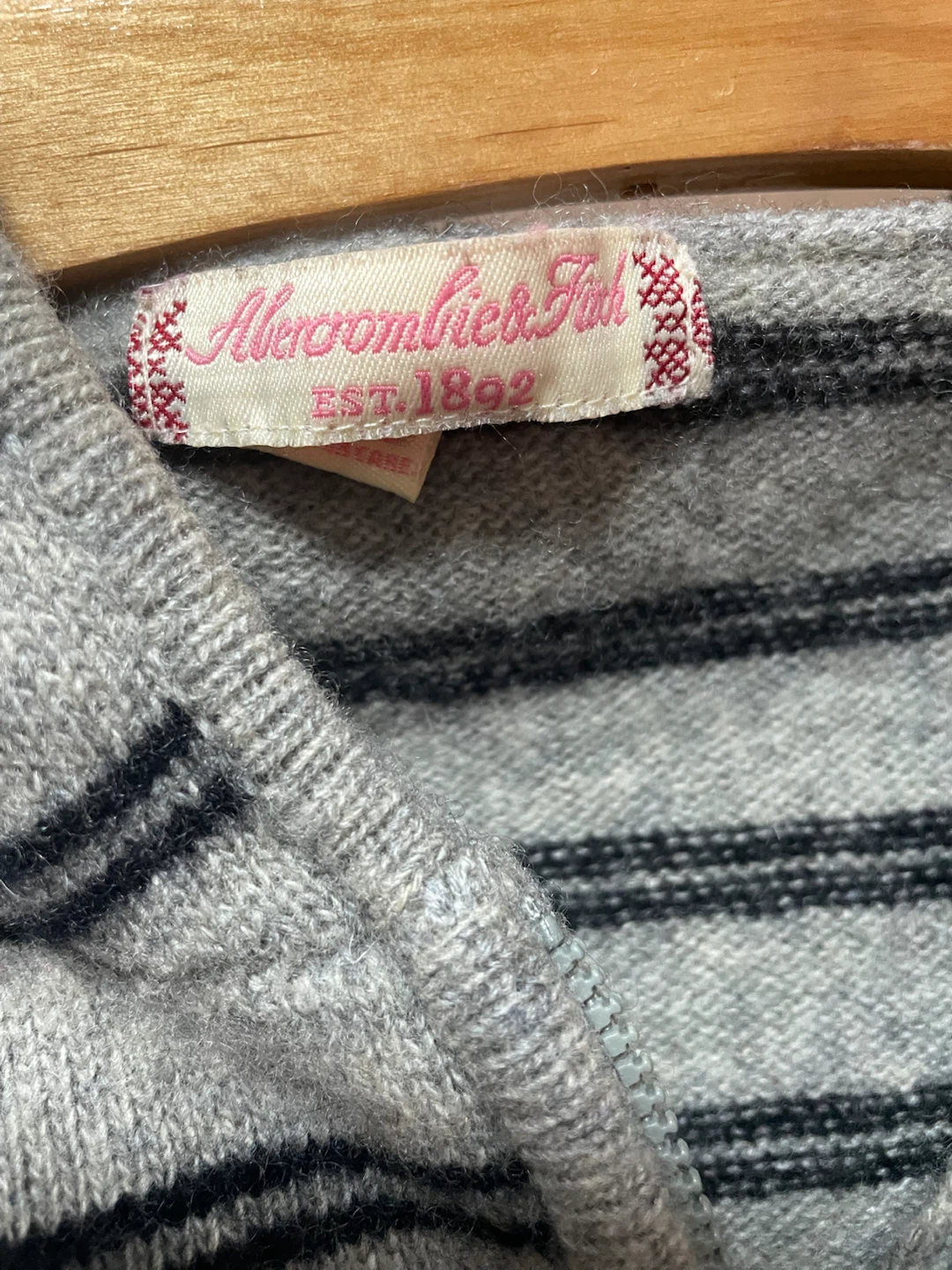 Vintage Abercrombie & Fitch Striped Zip-Up Hoodie - photo 3