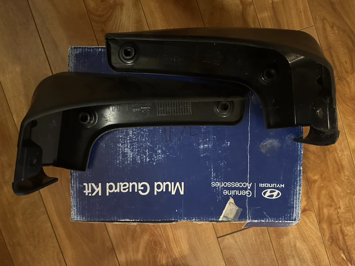 2019 Hyundai Unused Mud Guards - photo 2
