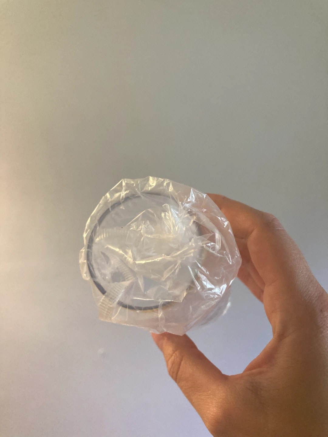 MOVING SALE : 35 Elegant Plastic Flutes with Gold Rim - photo 5